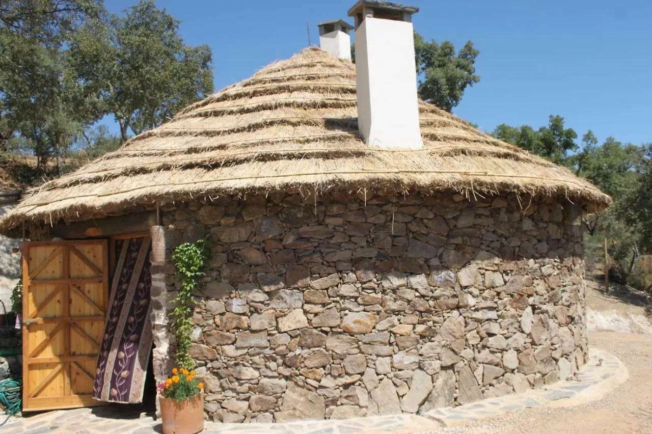 Alojamiento Los Chozos Guest House Cazalla de la Sierra